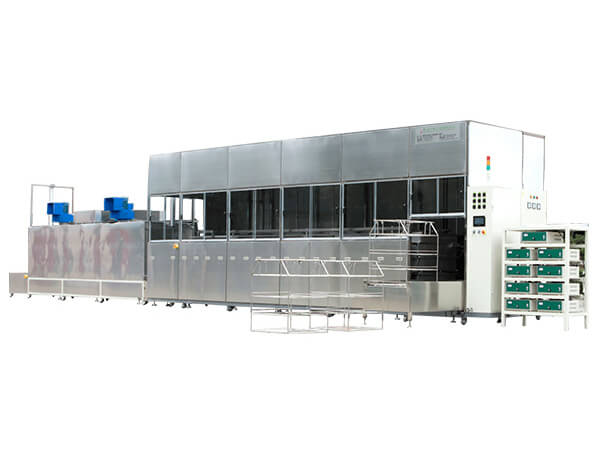 等離子表面處理機(jī)利用等離子體的物理和化學(xué)特性，在材料表面形成致密的物質(zhì)層或含氧基團(tuán)，使材料表面特性發(fā)生變化，提高表面親水性、粘接性等，在諸多行業(yè)中都有應(yīng)用。等離子體處理具有顯著的優(yōu)勢，目前市面上對產(chǎn)品的處理要求愈發(fā)精細(xì)化，定制的等離子表面處